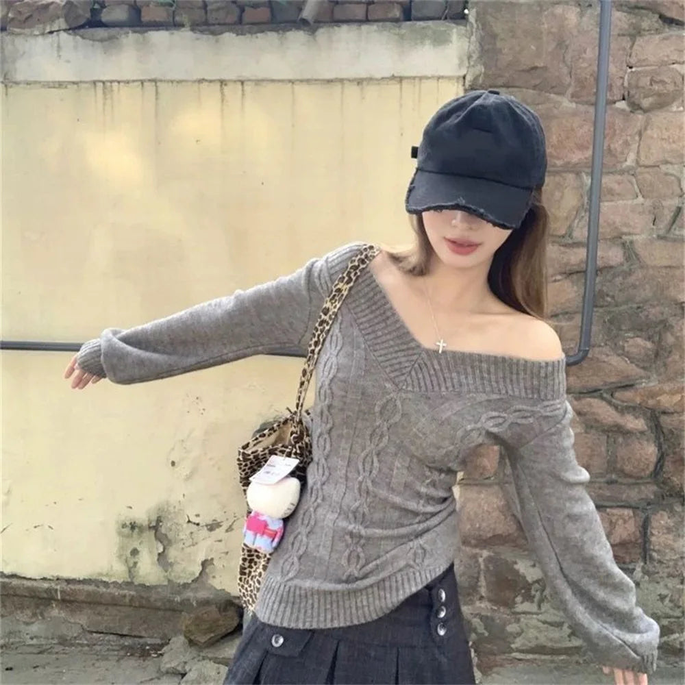 Fashion Vintage V-neck Knitted Tops Women 2025 Early Autumn New Sweaters Pullover Slim Long Sleeve Pullovers Sexy Gray Jumpers